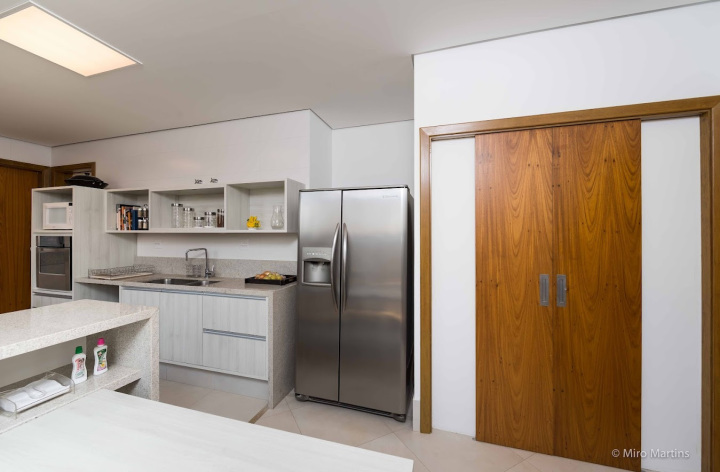 Projeto - Residencial - Dom Pedro CR - Arquitetura e Interiores - Cozinha e Geladeira