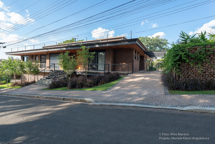 projeto-arquitetura-e-interiores-residencial-palmeiras-hipica-fachada-frontal