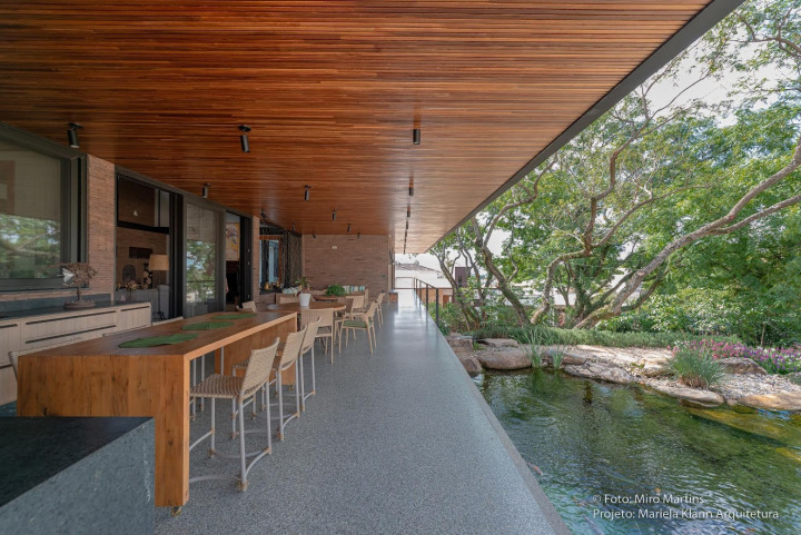 projeto-arquitetura-e-interiores-residencial-palmeiras-hipica-varanda-longitudinal