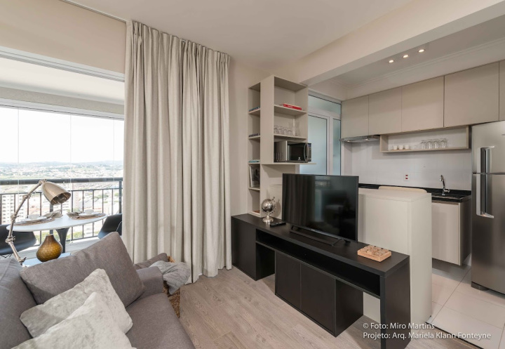 Projeto - Residencial - Studio Jundiaí Bege - Interiores - Sala de Estar, TV e Cozinha
